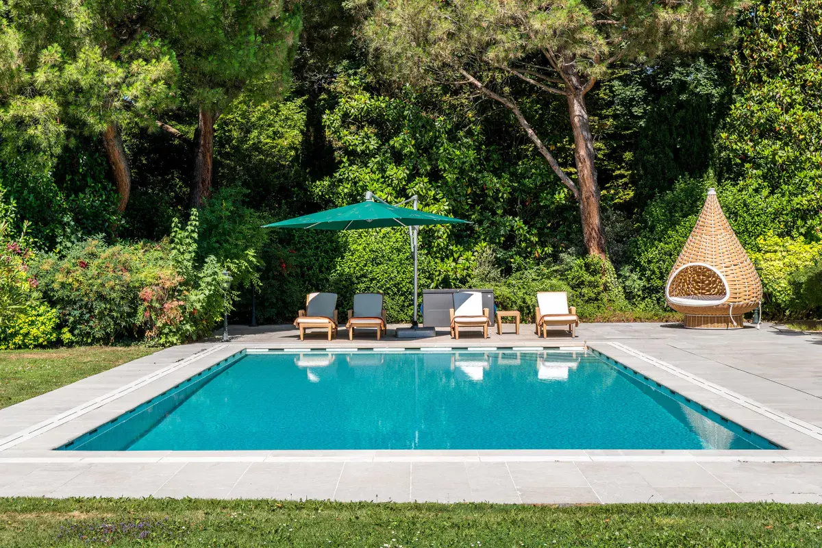 Exceptional villa on a 17,000 sqm plot in a privileged location in Cologny, Geneva