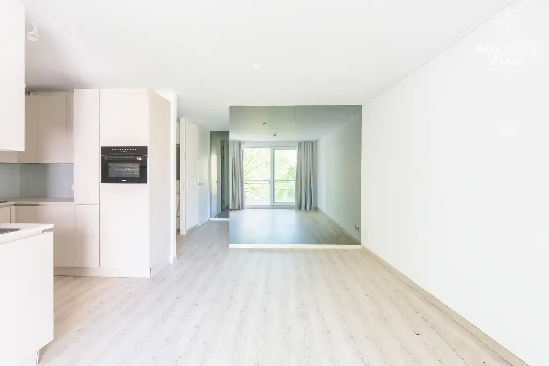 City-West kompakt: modernisiertes Design-Apartment mit ruhiger Loggia in der Nähe des KaDeWe