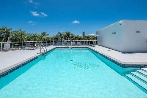 6 Room Luxury Mini Mansion for Sale in Miami Florida