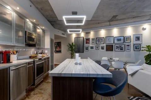 6 Room Luxury Mini Mansion for Sale in Miami Florida